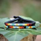 Bracelets colorés noirs aux couleurs bijoux amérindiens MIA Provence