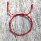 bracelet bouddhiste tibétain bracelet bouddhiste tibétain rouge noué bracelet tibétain avec hématite bracelet micromacrame